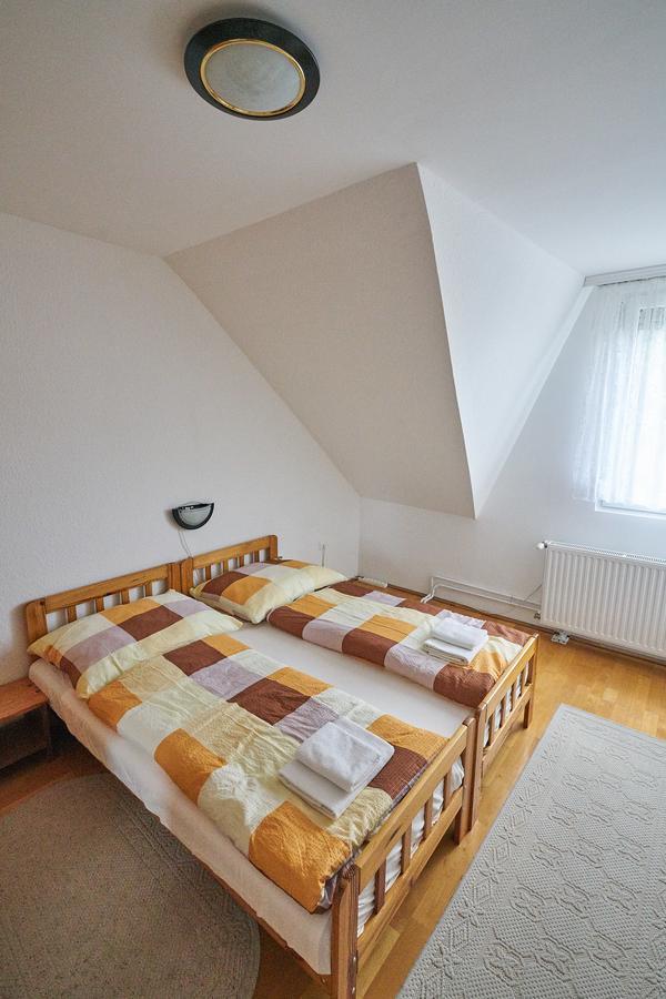 Fecske Vendeghaz Apartment Heviz Bagian luar foto